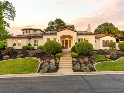 1047 Cambria Way