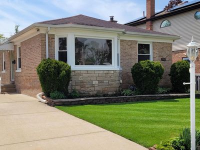 Property at 2067 Sherwin Ave, Des Plaines, IL