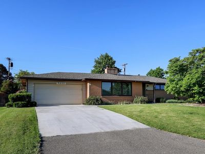 7111 W Willamette Ave