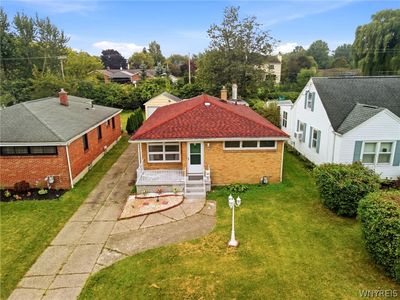 95 Argyle Ave