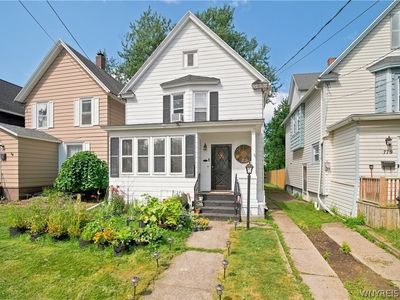781 Park Ave
