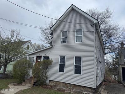 25 Steele Avenue