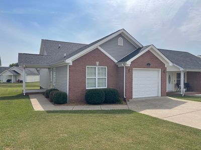 67 Lone Oak Dr