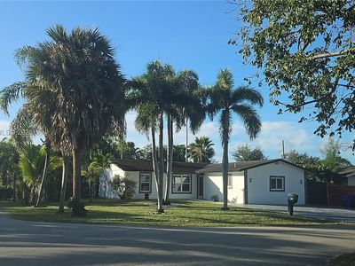 2900 SW 16th St