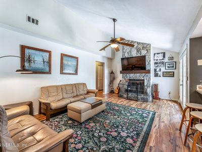 6258 LEEWARD Court