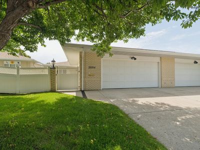 2804 Desert Dr #21