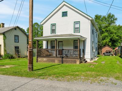 186 Boyd St