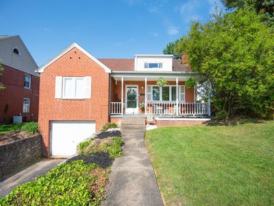 9 Fairfax Dr