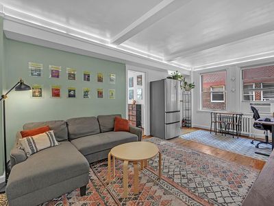 333 E 43rd St APT 909