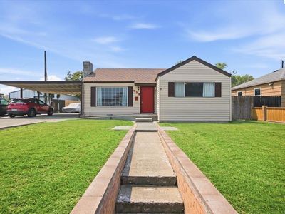 738 E 4th Ave