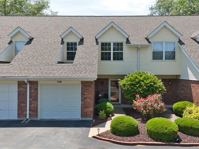 326 Devonshire Ct #E