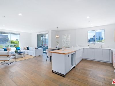 11764 Idaho Ave Unit 301