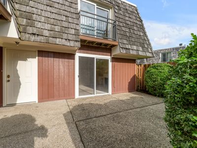813 Turkey Foot Ct APT 3
