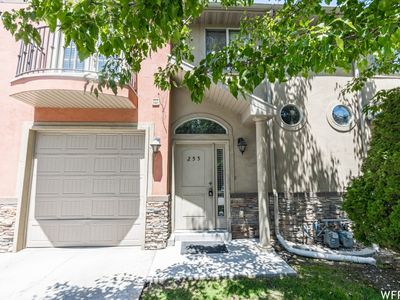 255 E Ailee Ln