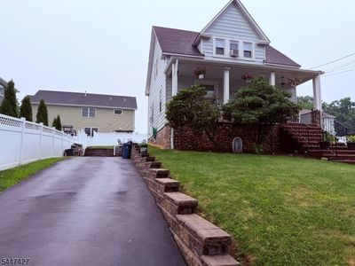 41 Hillside Ave