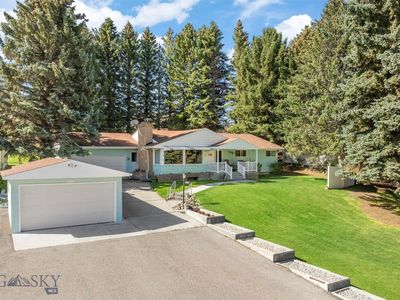 110 Vista Dr