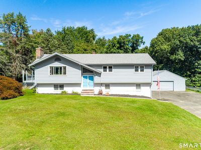8 Smith Haven Drive