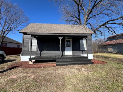705 E 1st North St