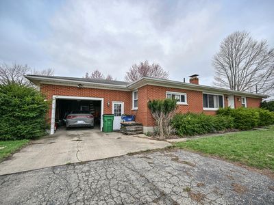 6837 Morris Rd