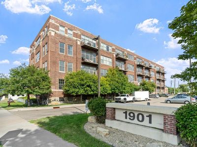1901 E Hennepin Ave Unit 105