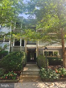 7717 Lafayette Forest Dr APT 22