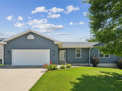 Property at 1145 Edwin Dr, Marion, IA