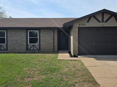 5700 Saddleback Cir