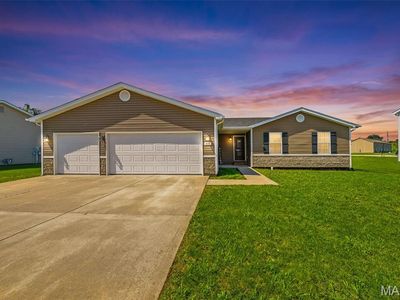 Property at 411 Edwin Dr, Dupo, IL