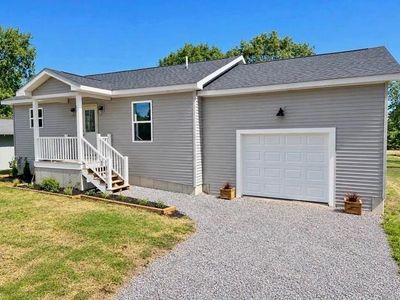 5222 Cedar Lake Rd
