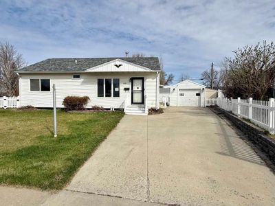 919 13th Ave W