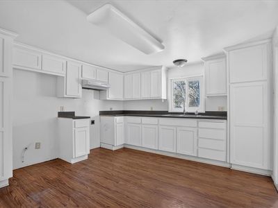 5765 Dolores Ave