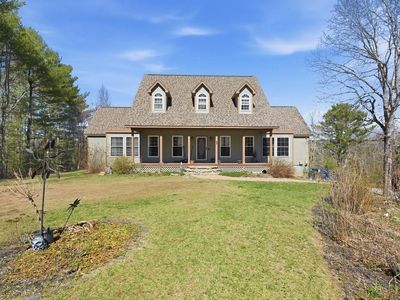 272 Nicholas Rd