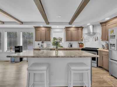 1118 Oakridge Duncan Rd