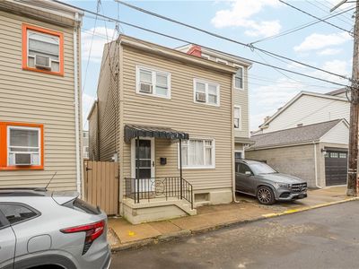 159 S 16th St