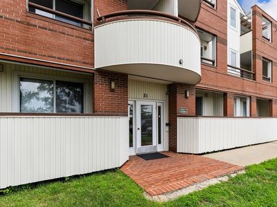 21 Margin St APT 27