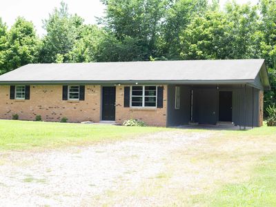 583 Armstrong Rd