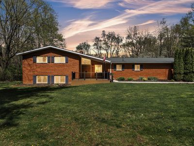 Property at 11273 Nine Mile Rd, South Lyon, MI