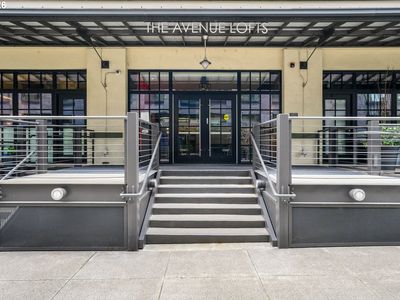 1400 NW Irving St APT 615