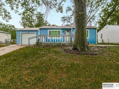 Property at 7402 S 76th Ave, La Vista, NE