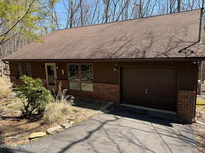 16 Iroquois Cir