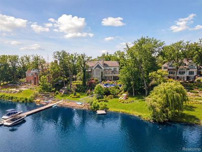 3075 Heron Pointe Dr