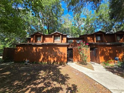 842 SW 55th Ter