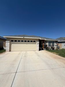 1430 E Honeysuckle Ct