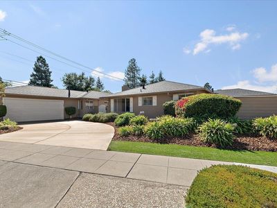 853 Opal Dr
