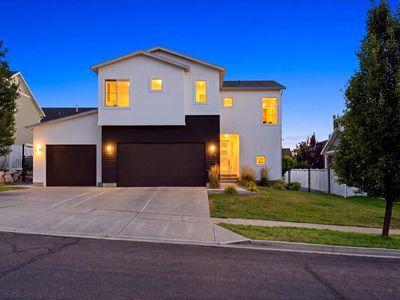 1578 E Maple Way