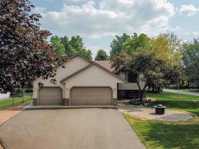 Property at 1449 Aretz Ct, Victoria, MN