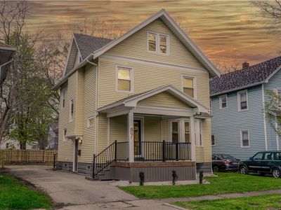 87 Paige St