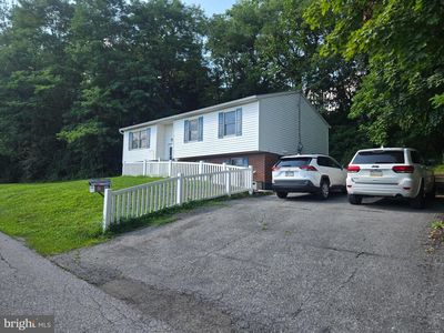 396 Whiteside Ave
