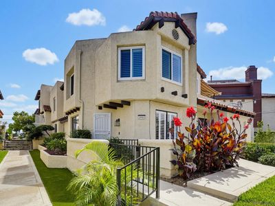 1951 Diamond St
