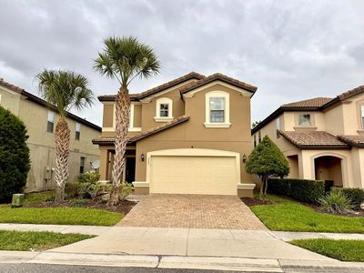 5565 Misty Oak Cir